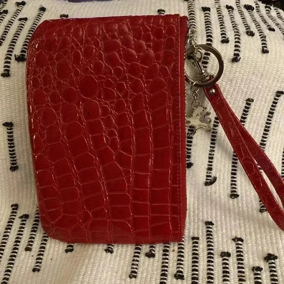 Red Express Crocodile Zipper Wristlet with attached Key Chain - Picture 4 of 4